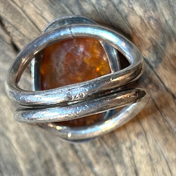 Large Sterling Silver 925 Oval Baltic Amber Ring Modernist Fairycore Ring - Picture 3 of 4